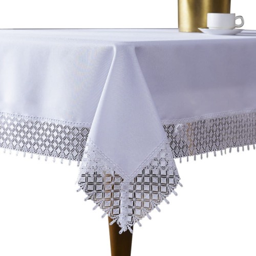 Biały Elegancki  Obrus  z Gipiurą w romby 053