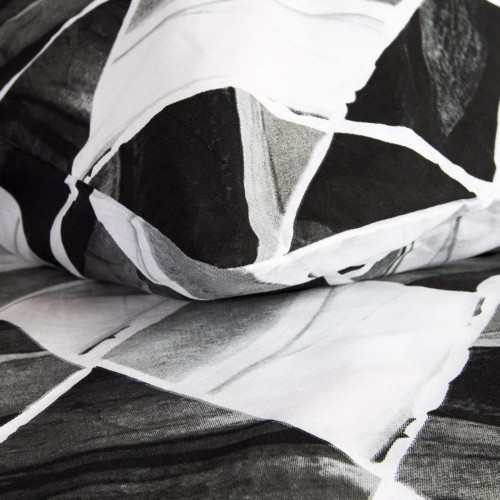 Posciel-bawelniana-160x200-Cottonlove-Bialo-czarne-symetryczne-romby (1).jpg